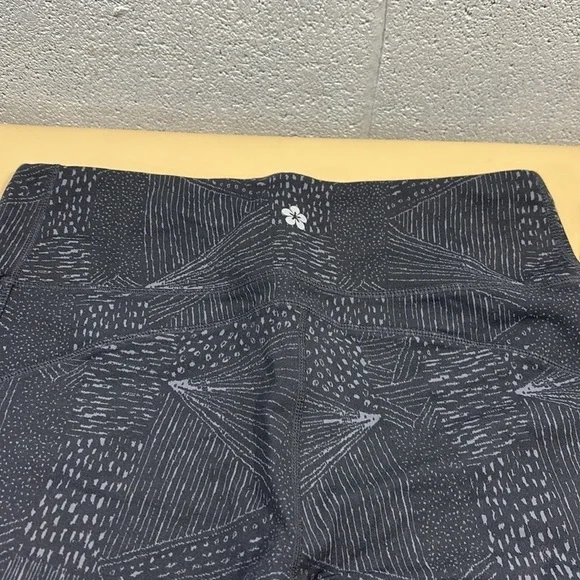 Tuff athletics patterned leggings - Picture 2 of 7